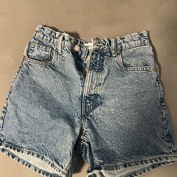 Zara high waisted mom shorts - Picture 1 of 4